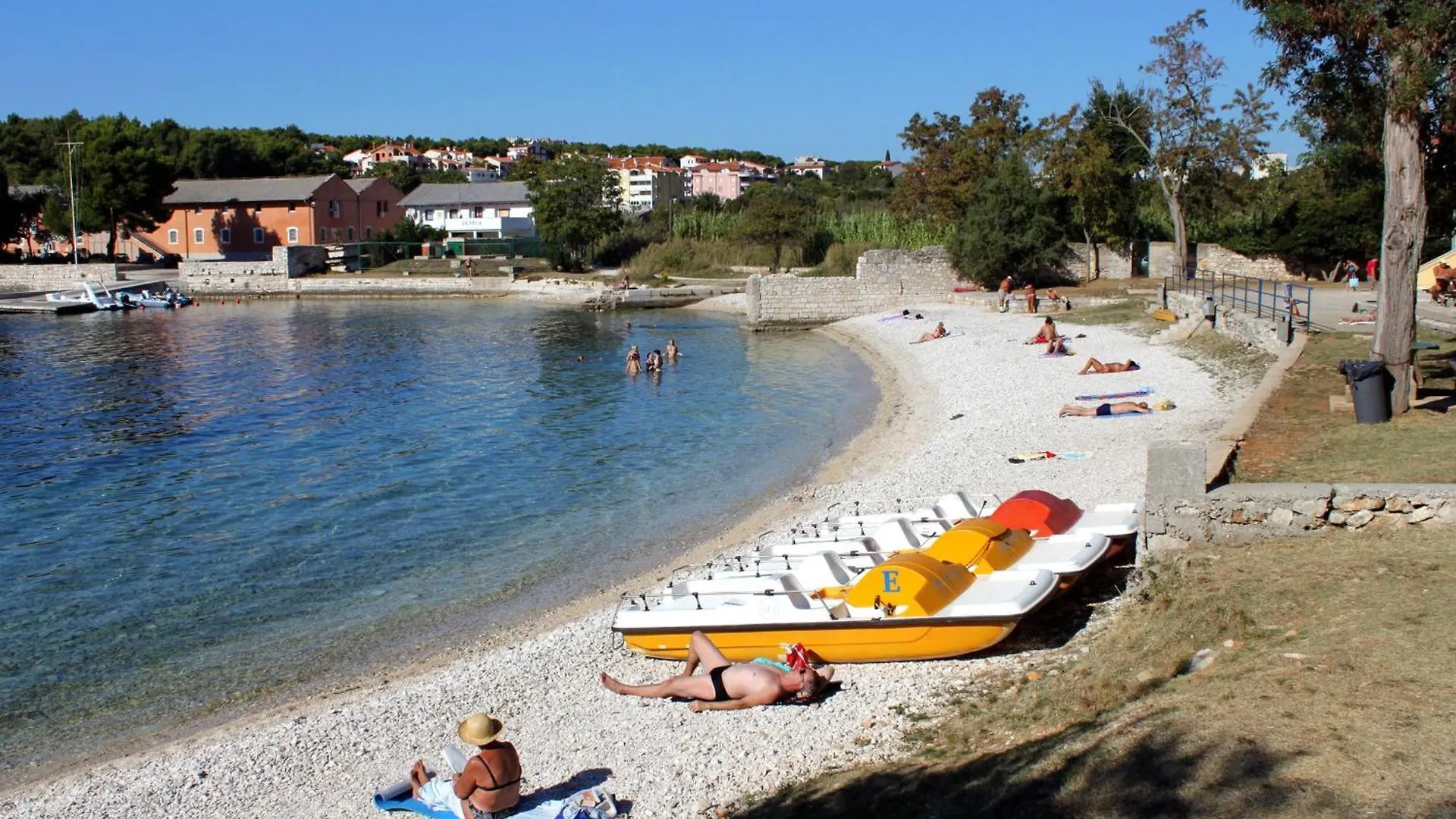 Apartments With A Swimming Pool Pjescana Uvala, Pula - 22778 Croatia