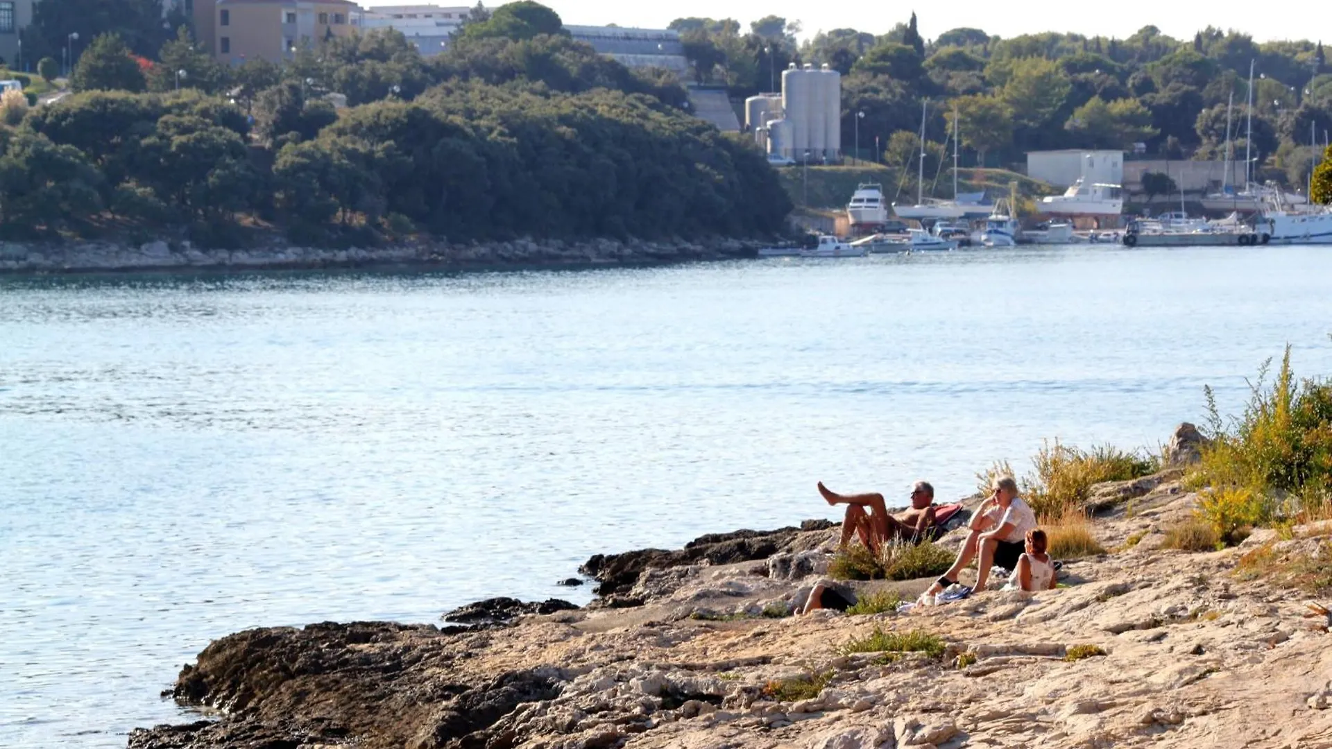 Apartments With A Swimming Pool Pjescana Uvala, Pula - 22778