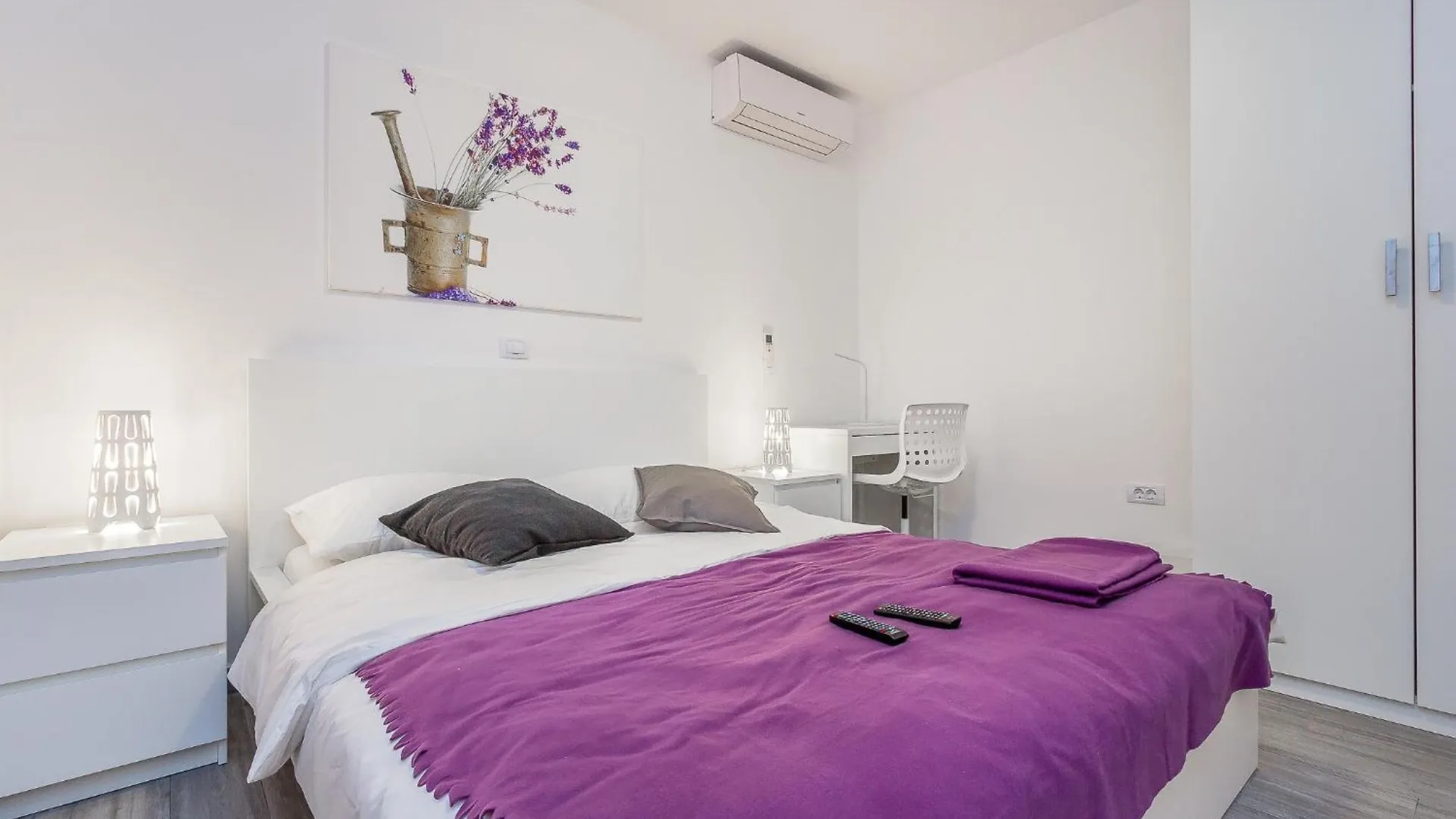Apartments With A Swimming Pool Pjescana Uvala, Pula - 22778 Croatia